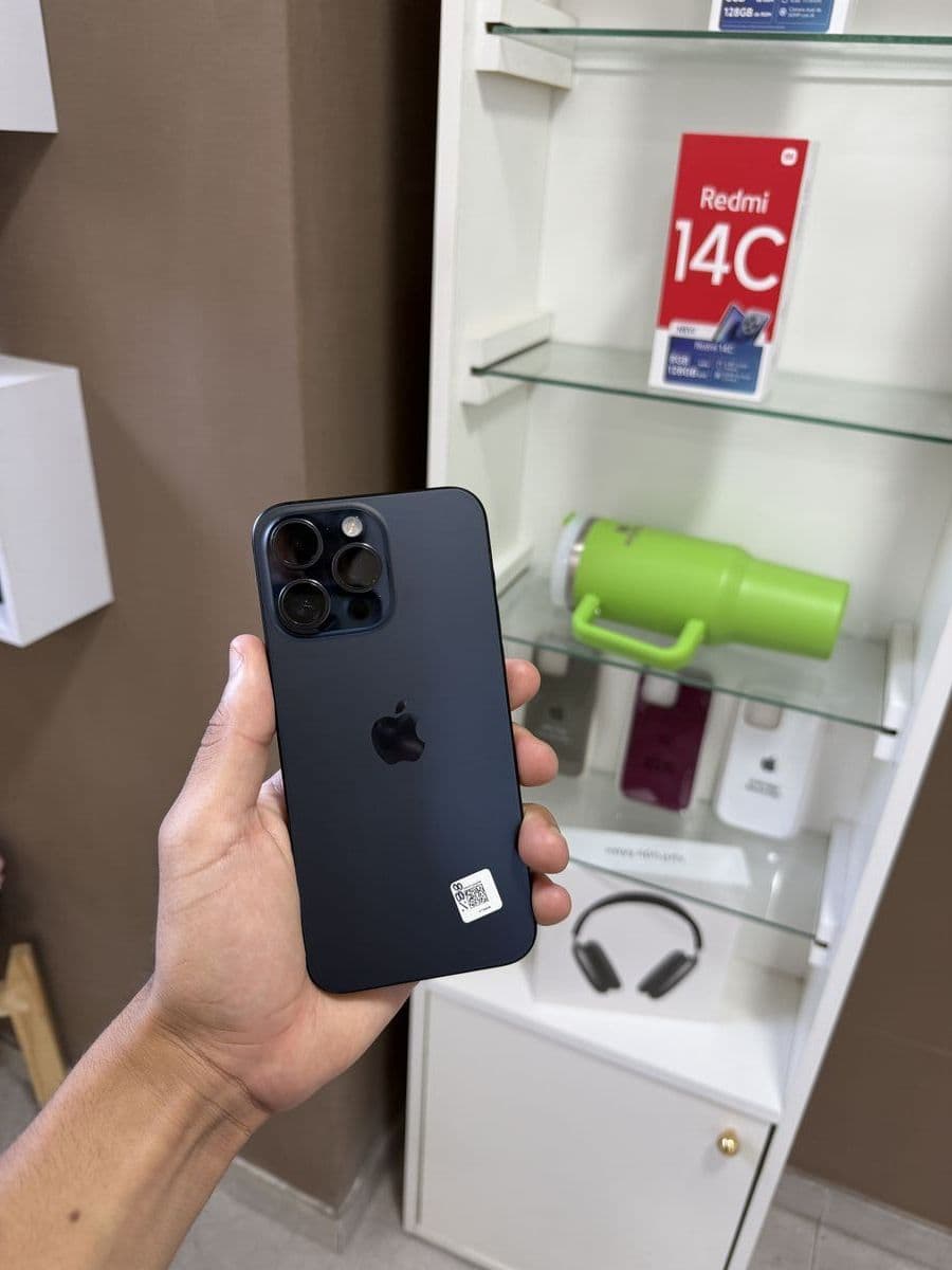 iPhone 15 Pro Max Titanio Azul