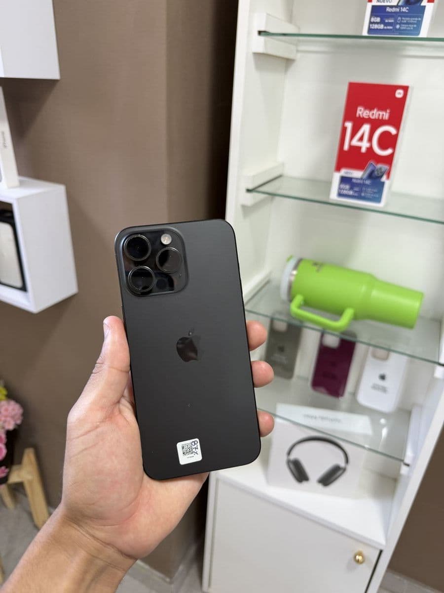 iPhone 15 Pro Max Titanio Negro